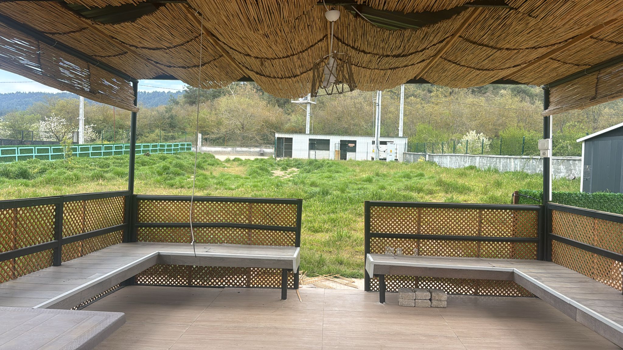 Çardak İçi Oturma Alanı